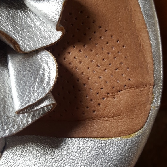 Silver Leather T-Strap Sandals - Picture 8 of 9